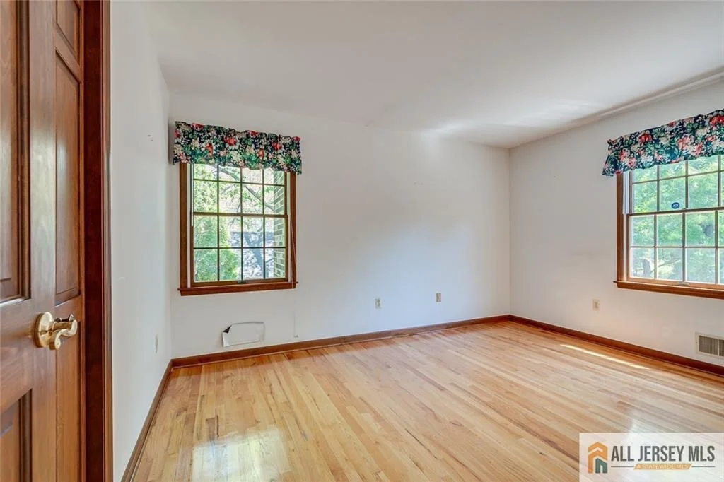 Photo of 194 Plainfield Road