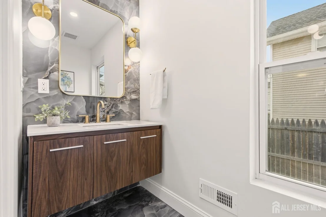 Photo of 23 Morse Avenue