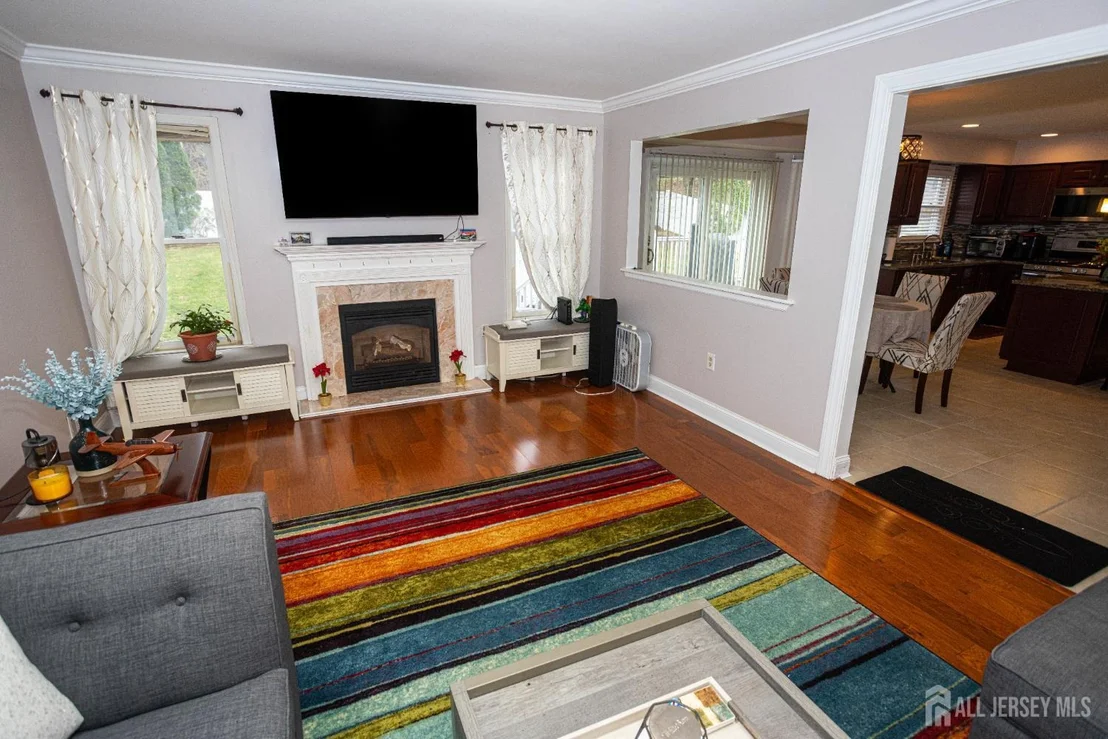 Photo of 31 Scarlet Drive