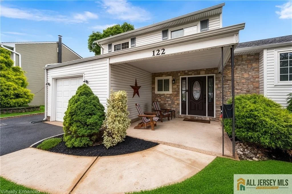 Photo of 122 Benart Place