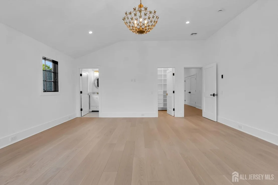 Photo of 2130 Shadow Lane
