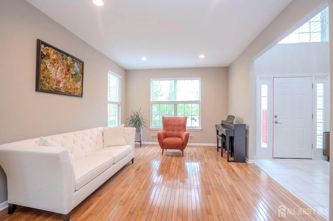 Photo of 23 Huntley Way