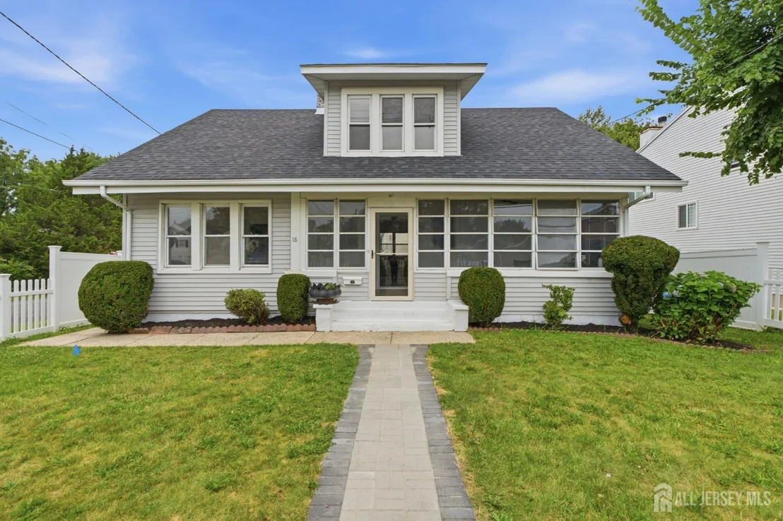 Photo of 18 Fox Road