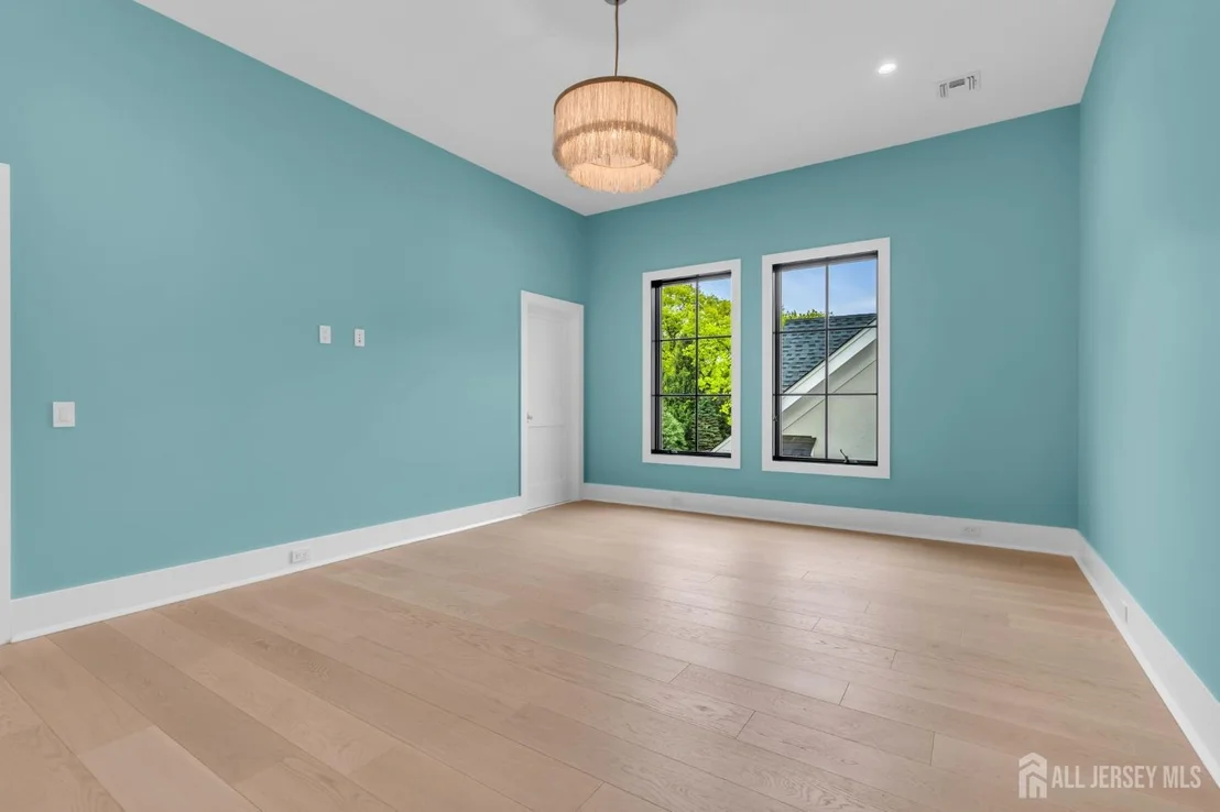 Photo of 2130 Shadow Lane