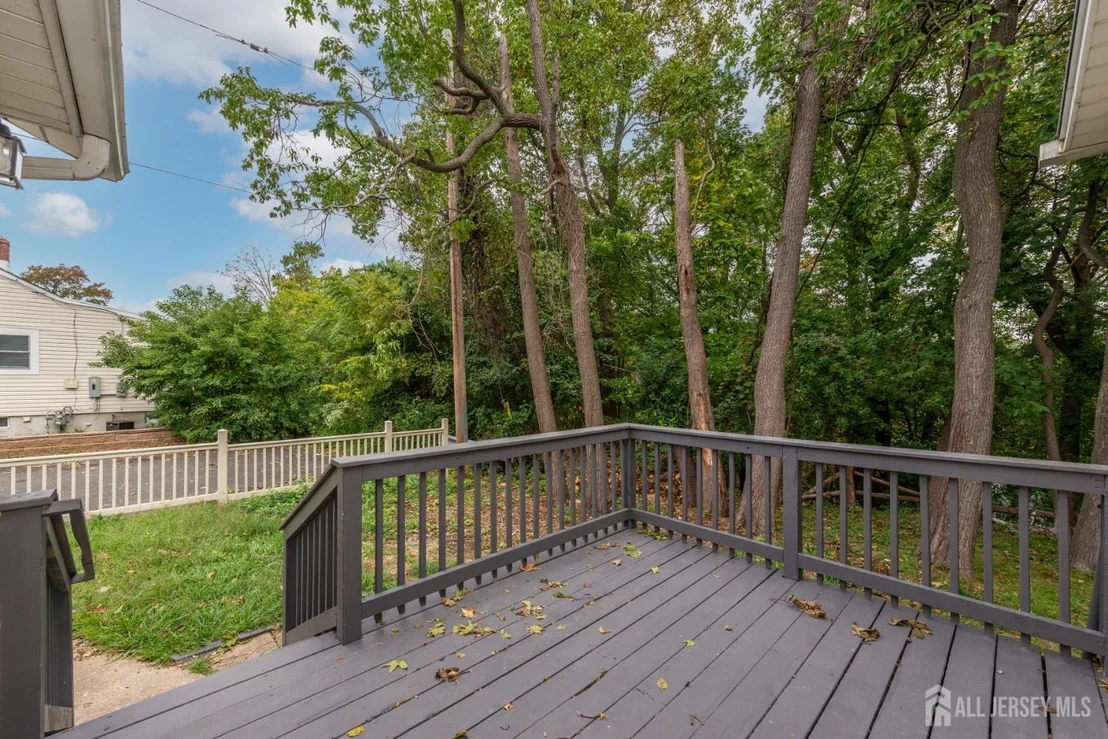 Photo of 278 Outlook Boulevard
