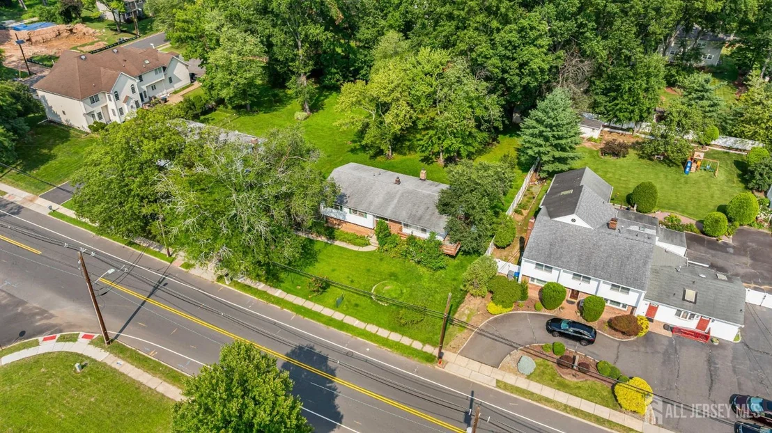 Photo of 454 Plainfield Road