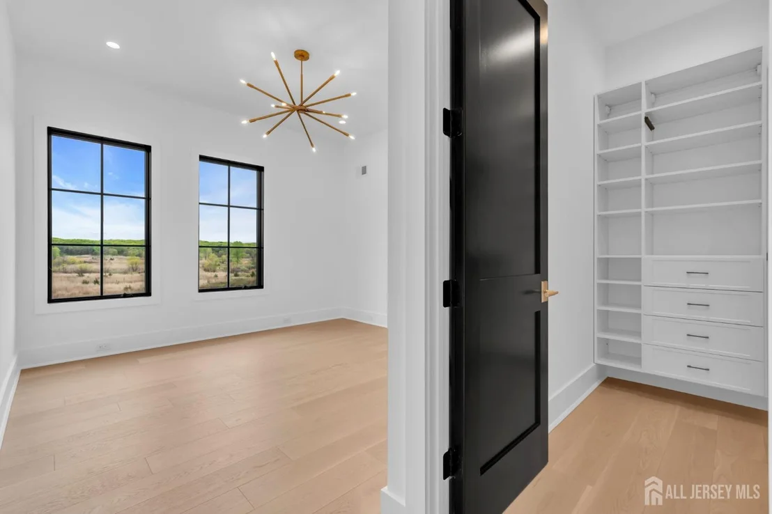 Photo of 2130 Shadow Lane