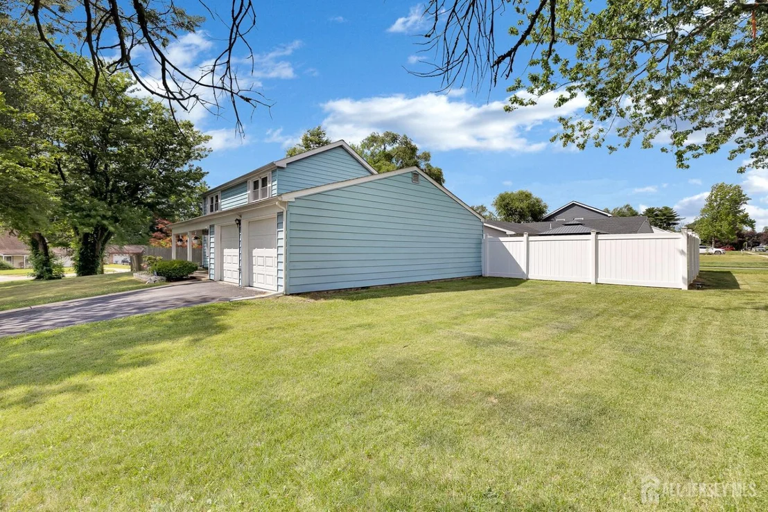 Photo of 2 harrington Circle