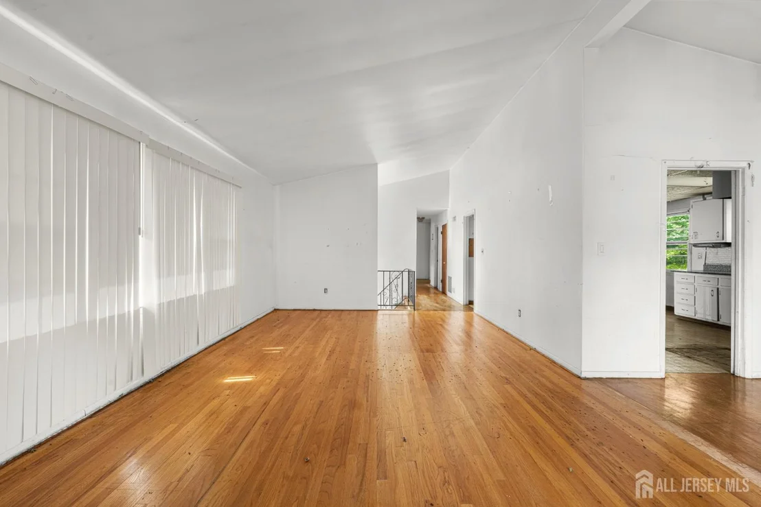 Photo of 454 Plainfield Road