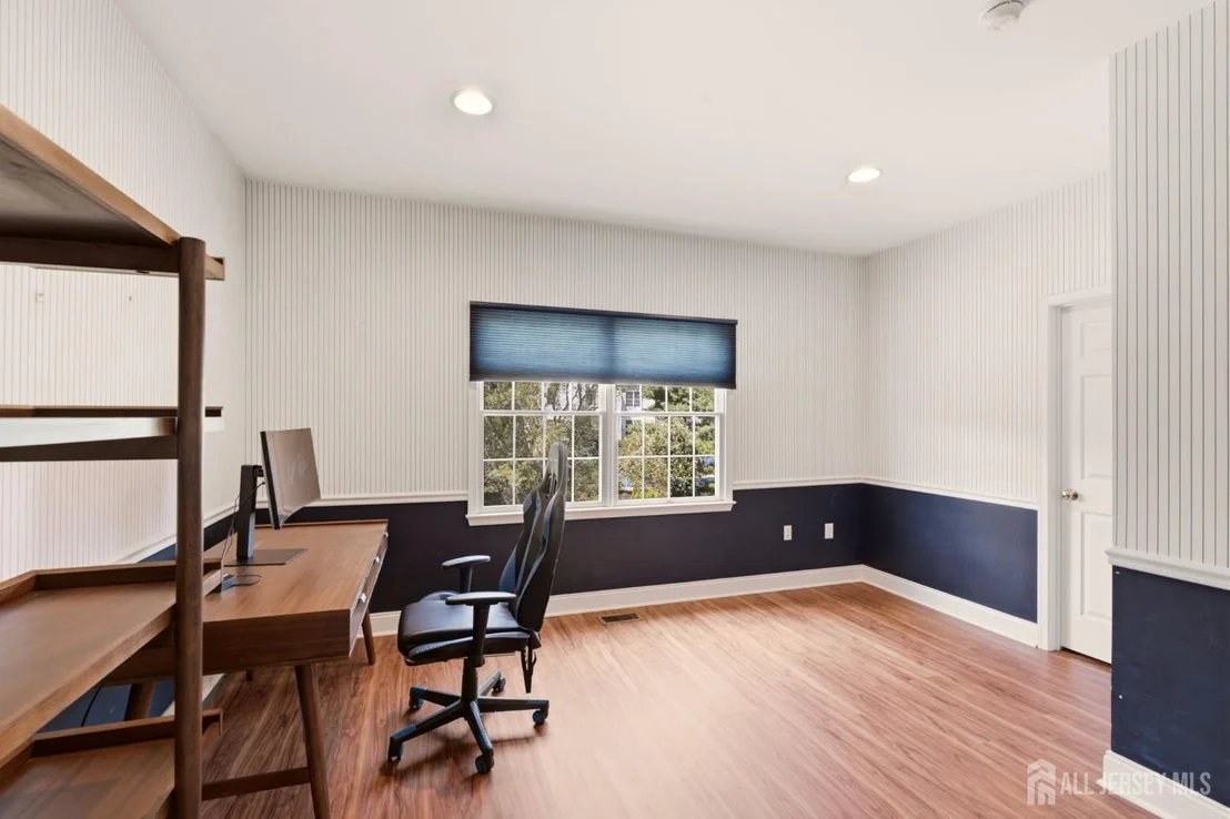 Photo of 3 Longbow Terrace