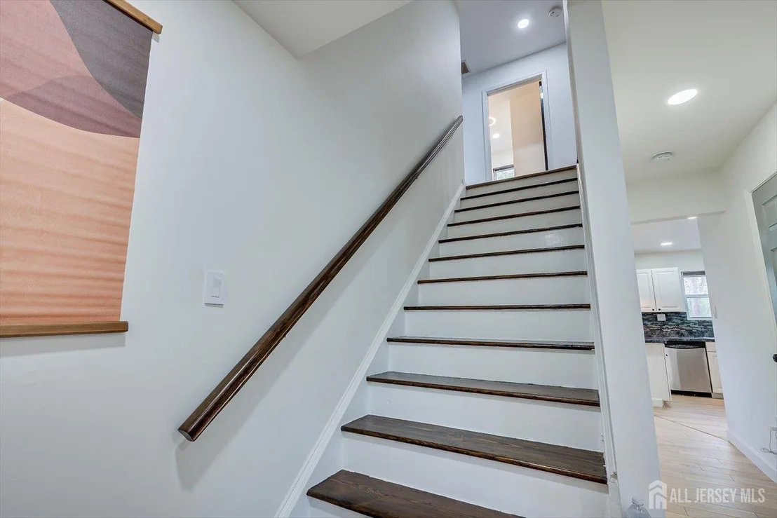 Photo of 122 Dewolfe Street
