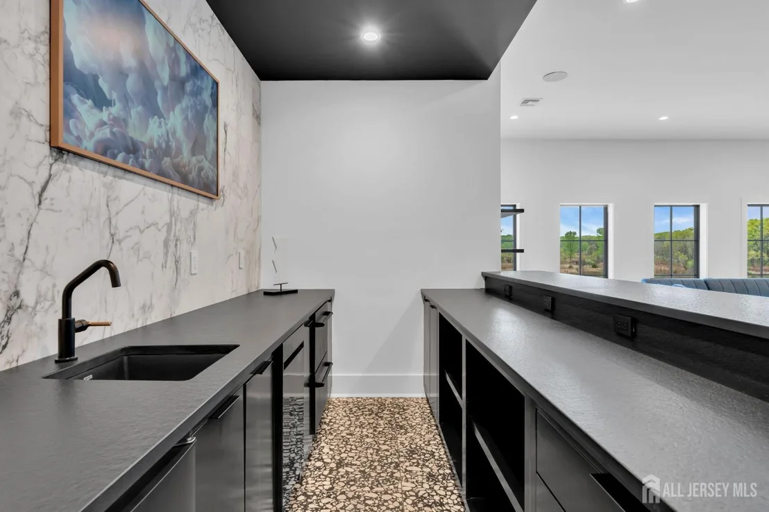 Photo of 2130 Shadow Lane