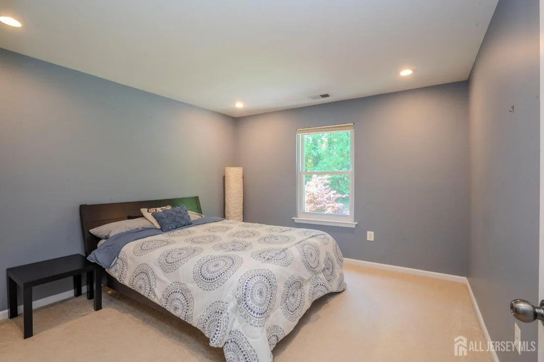 Photo of 20 Forest Lane