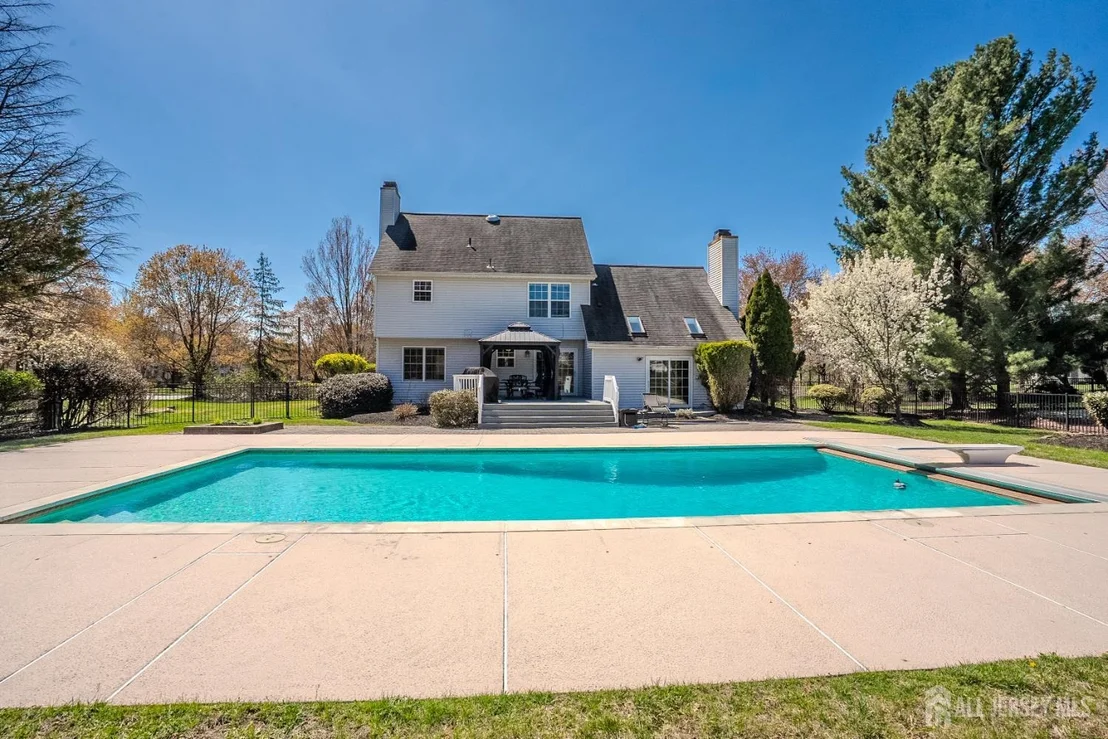Photo of 6 Ruedeman Drive