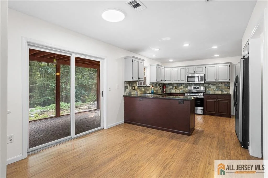 Photo of 569 Buttonwood Drive