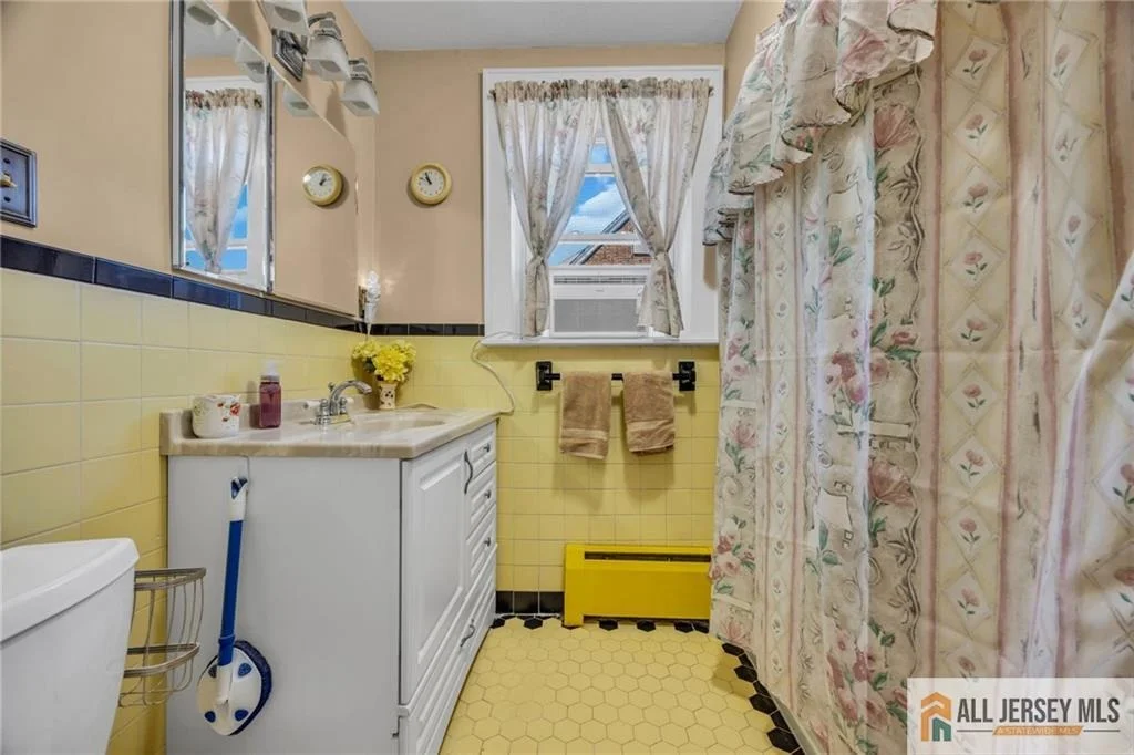 Photo of 38 Simpson Avenue