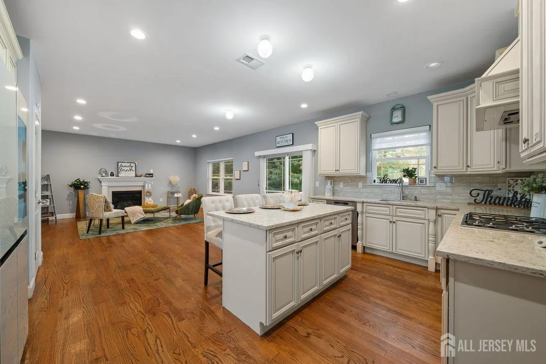 Photo of 628 New Dover Road