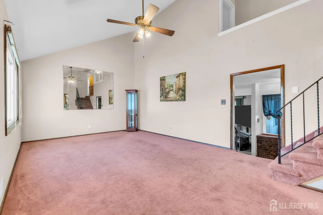Photo of 140 Camelot Drive