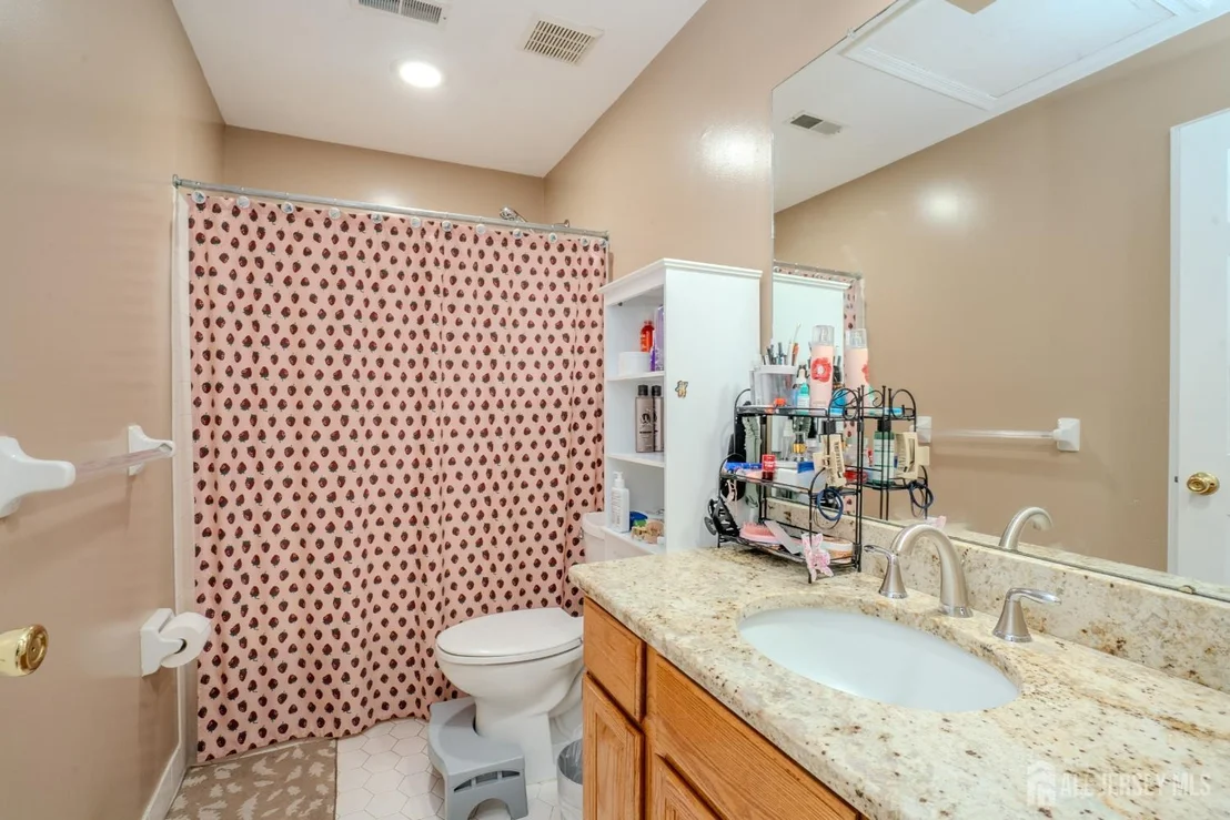 Photo of 37 Kinglet Drive