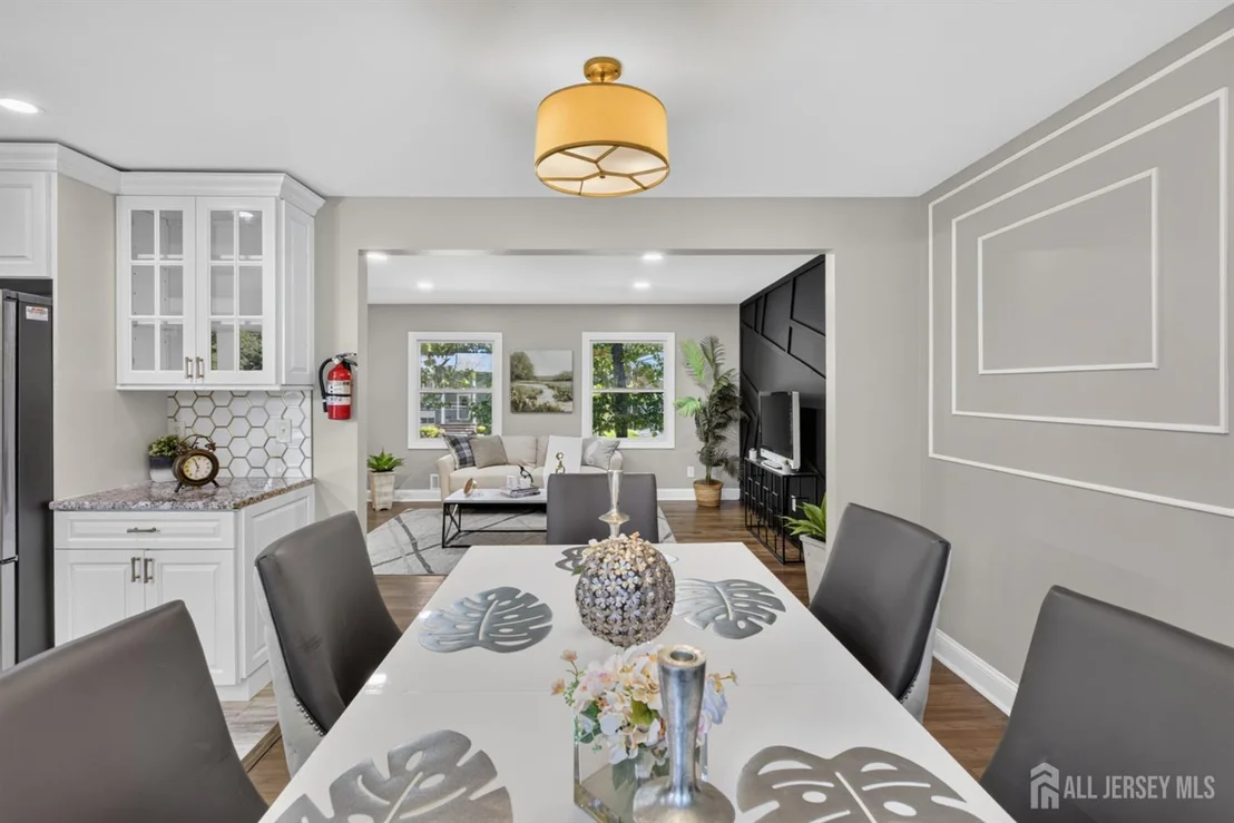 Photo of 247 Farragut Road