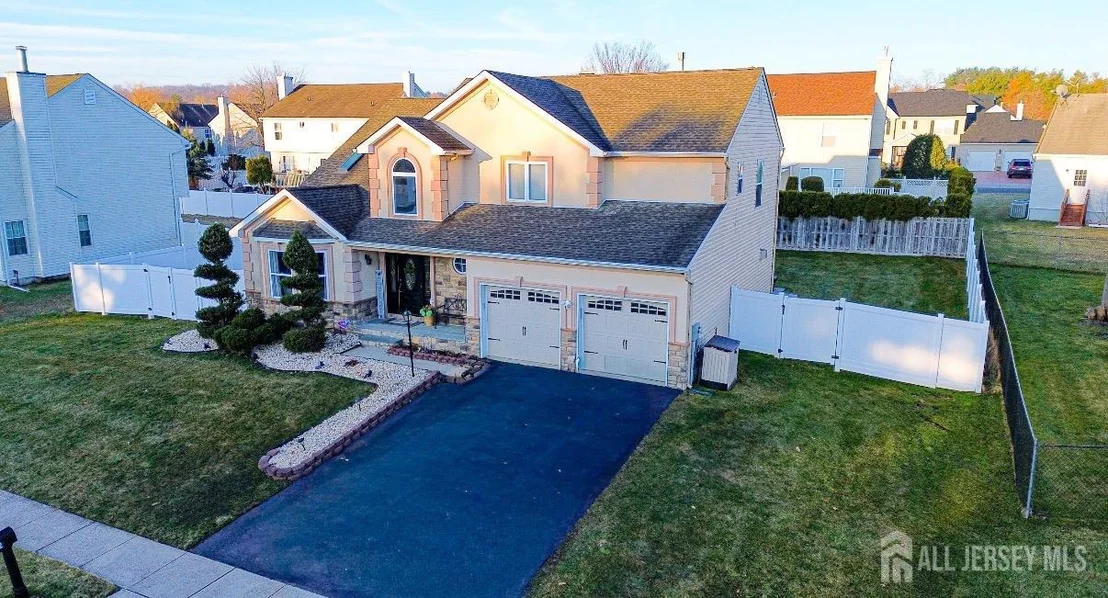 Photo of 82 Lark Drive