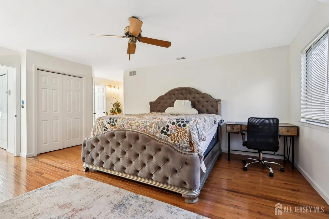 Photo of 627 Sayre Drive