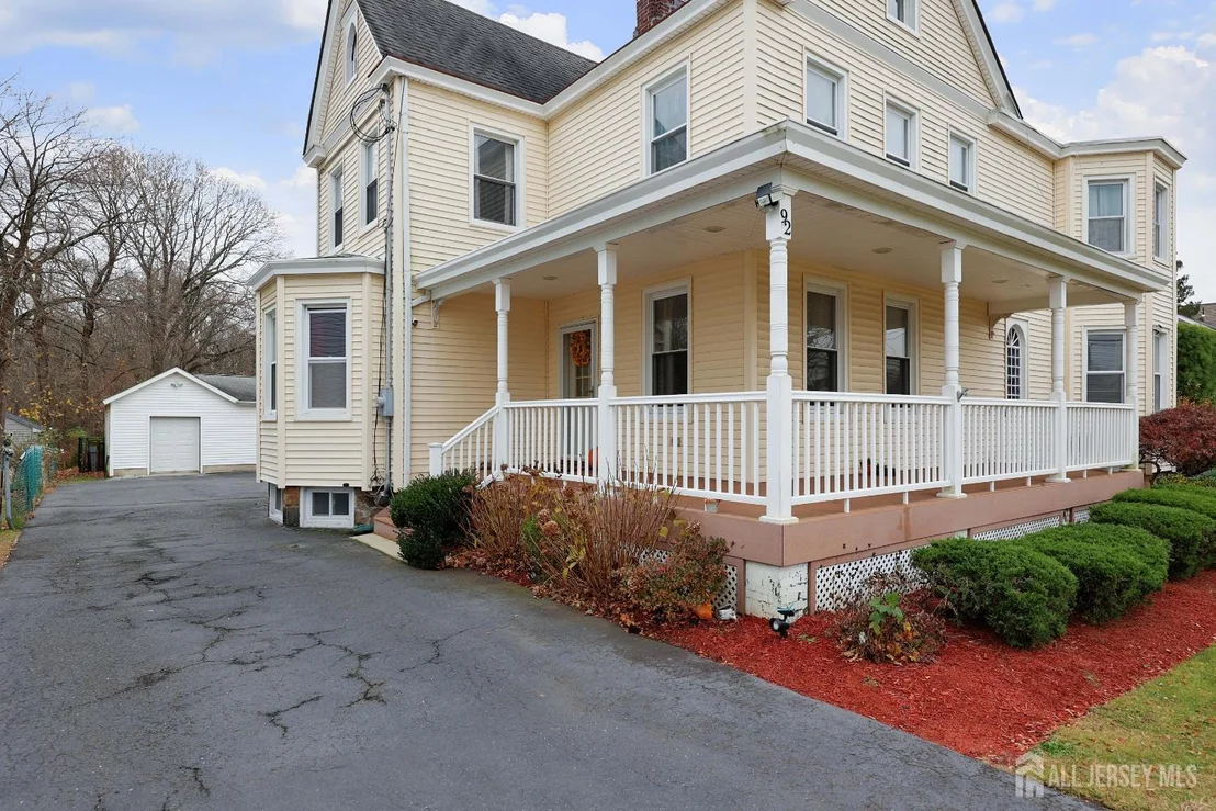 Photo of 92 Main Street