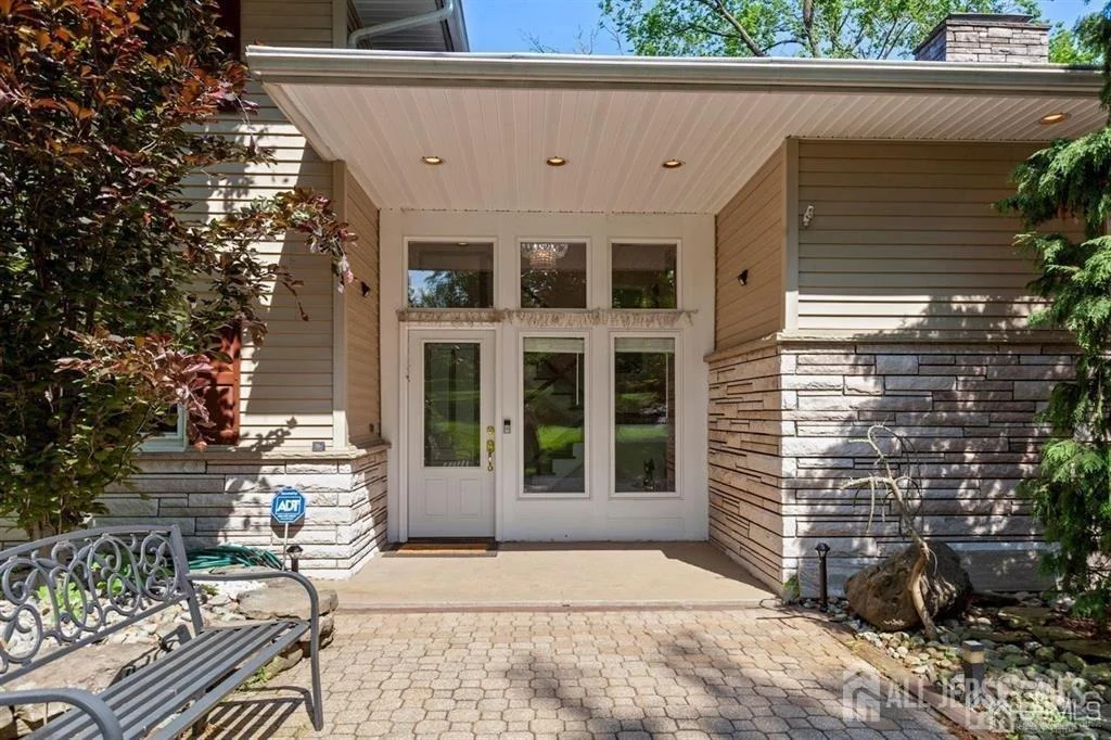 Photo of 42 Harrow Drive