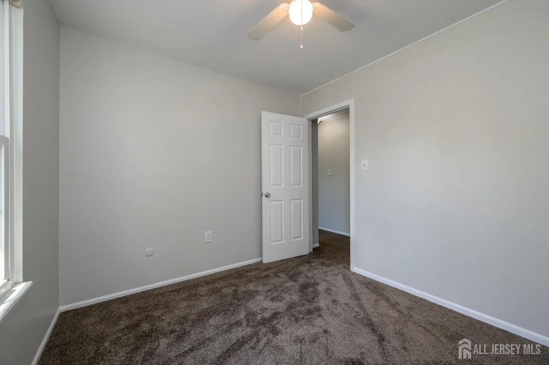 Photo of 133 Hickory Road