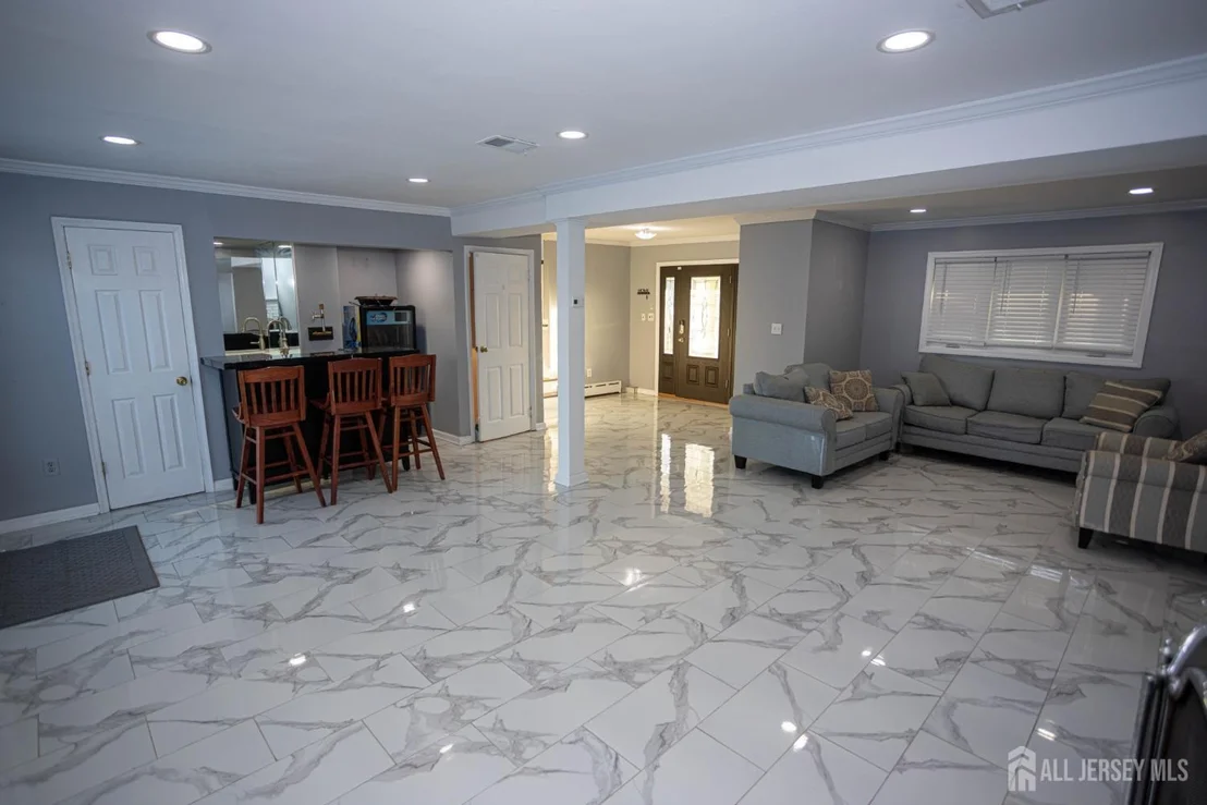 Photo of 18 Robinhood Drive