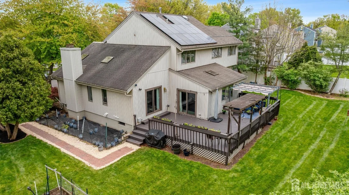 Photo of 45 Ditmars Circle