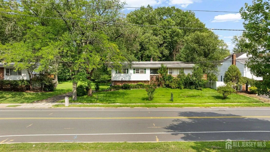 Photo of 454 Plainfield Road