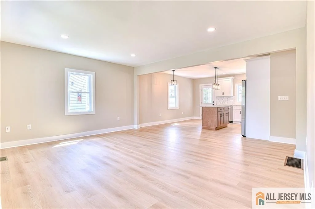 Photo of 32 Campbell Avenue