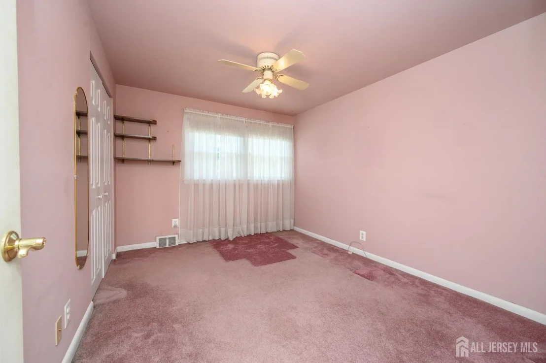 Photo of 422 King George Road