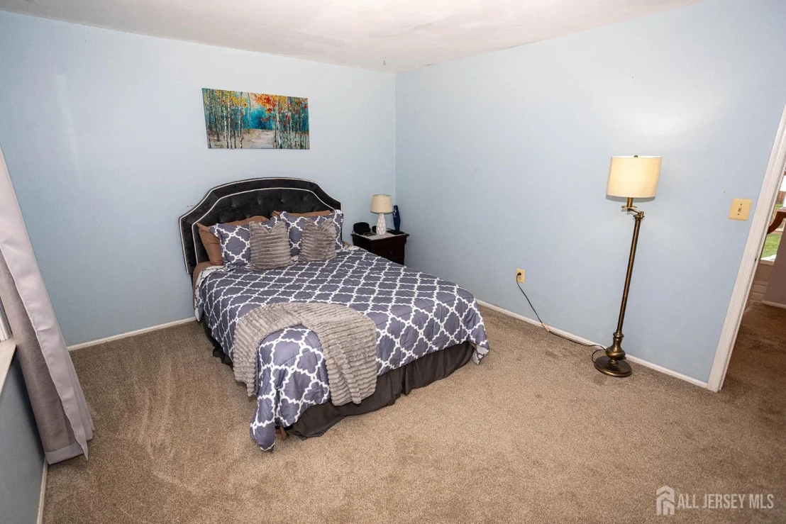 Photo of 31 Scarlet Drive