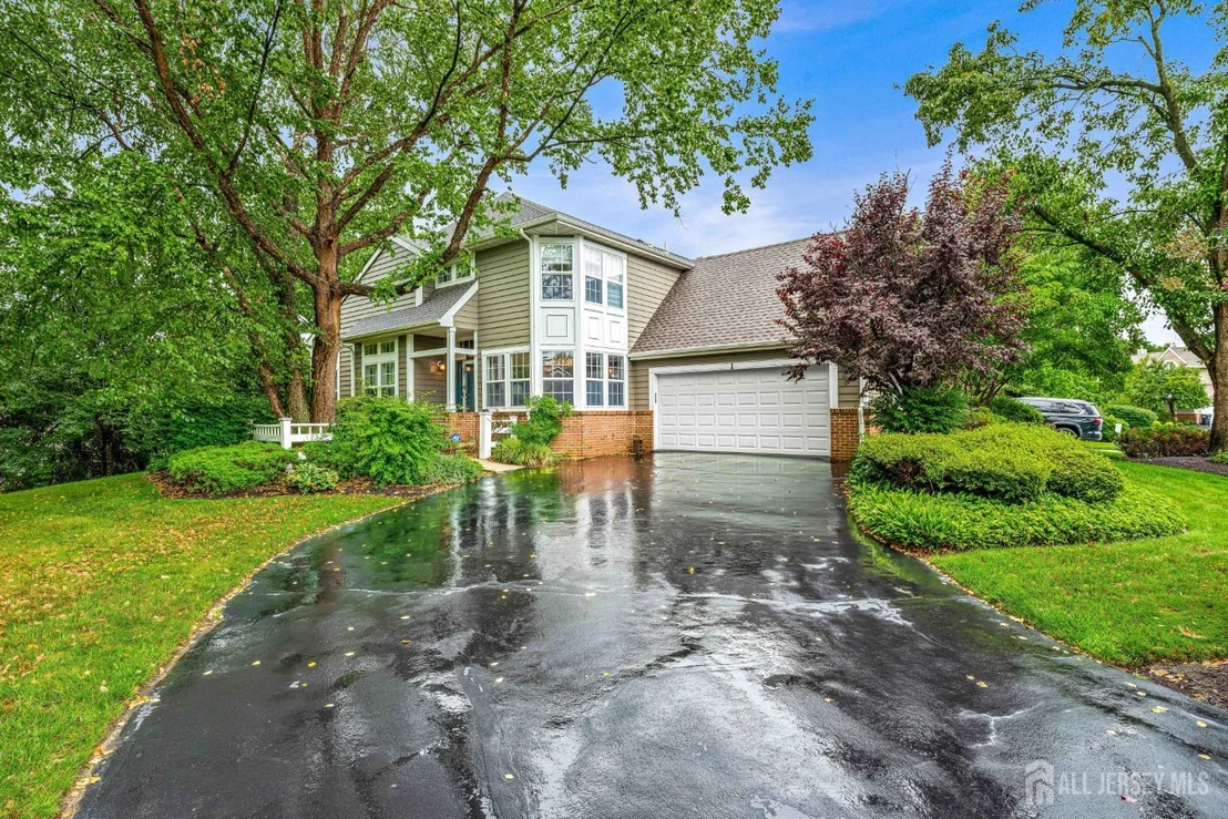 Photo of 1 Eagle Court