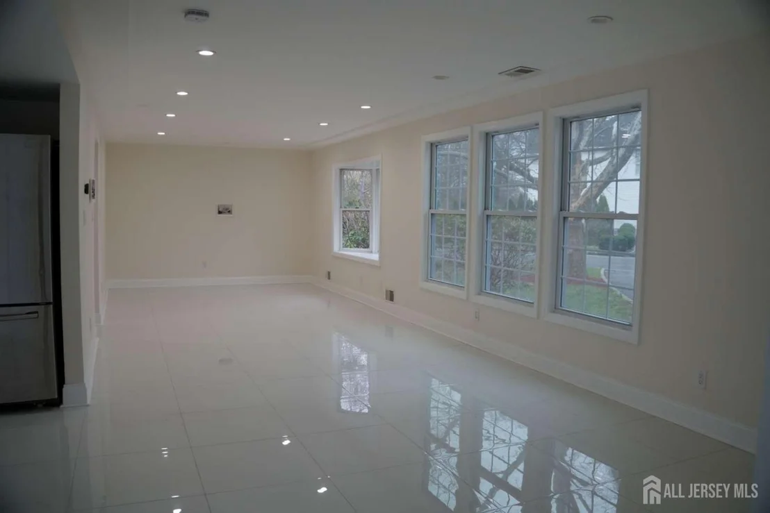 Photo of 8 Stephenville Parkway