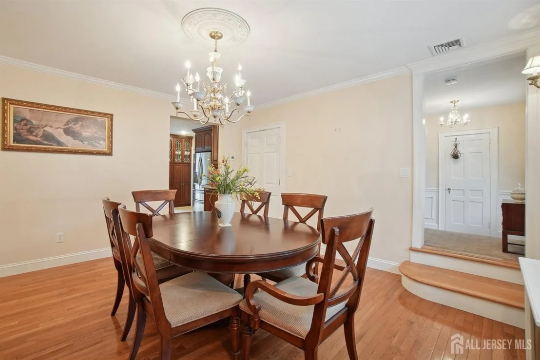 Photo of 12 Edgewood Road