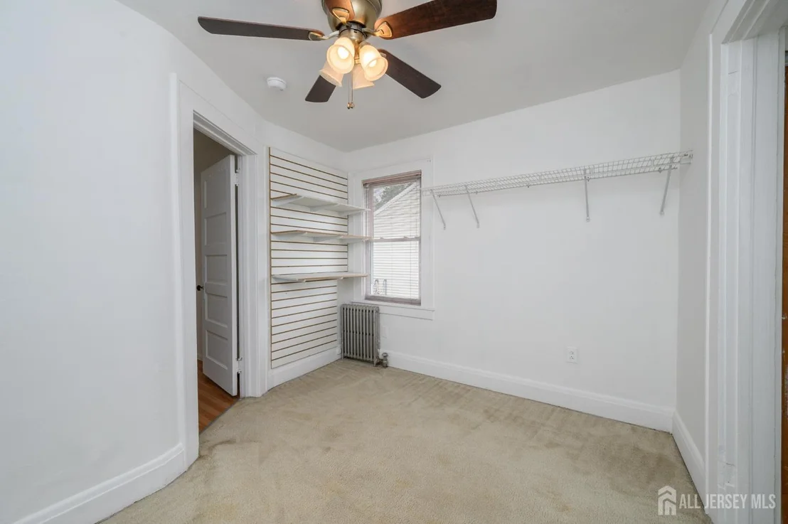 Photo of 328 Runyon Avenue