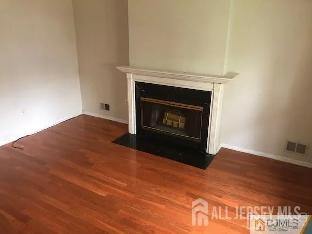 Photo of 574 Buckingham Drive