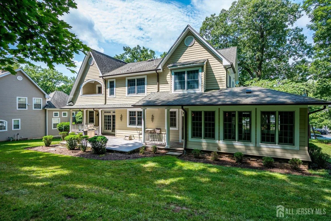 Photo of 4 Edgewood Road