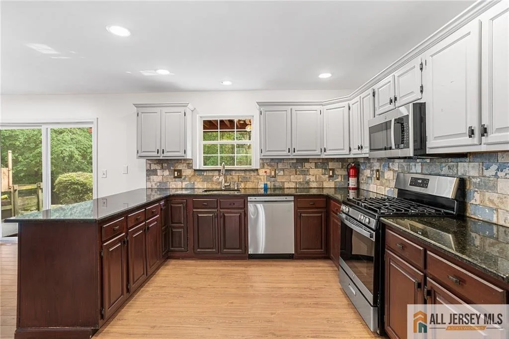 Photo of 569 Buttonwood Drive