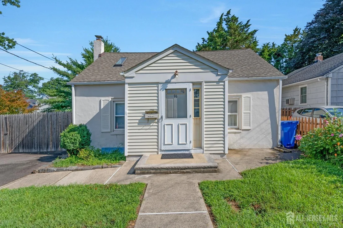 Photo of 96 Conover Place