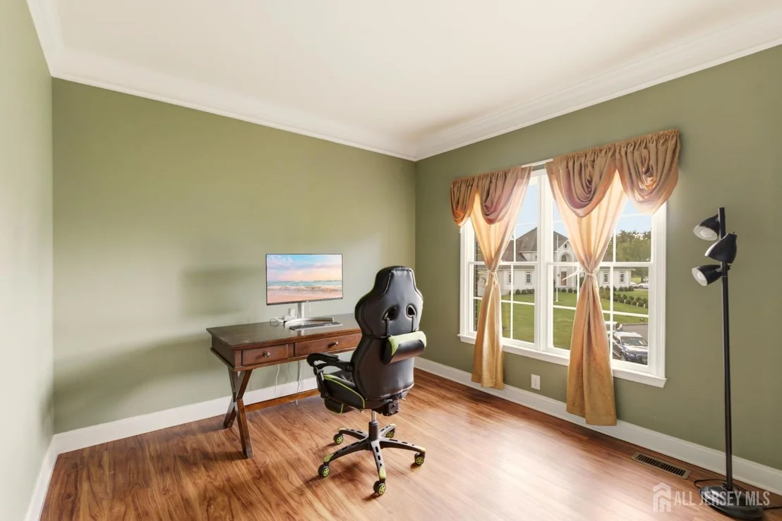 Photo of 3 Longbow Terrace