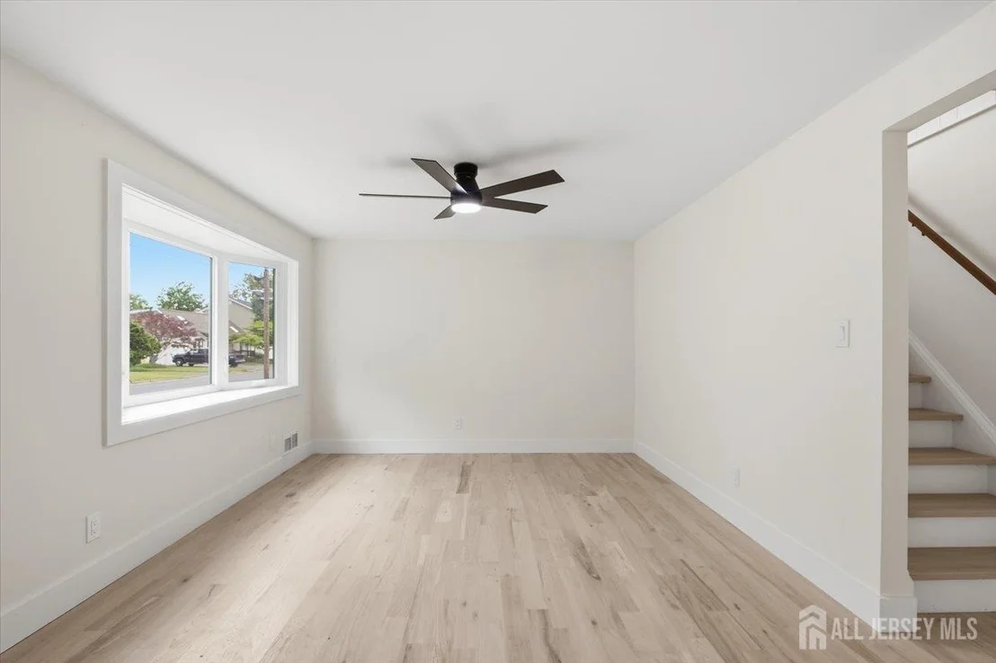 Photo of 421 1st Street