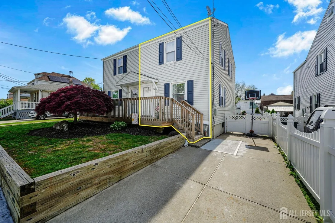 Photo of 684 Colgate Avenue