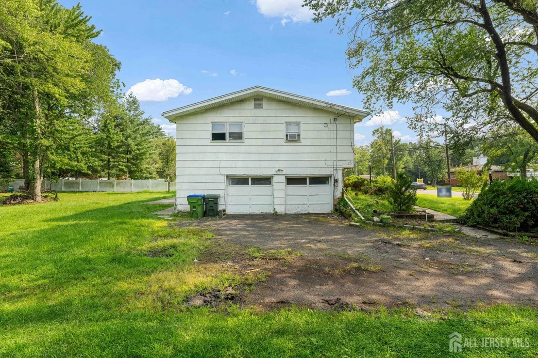 Photo of 454 Plainfield Road