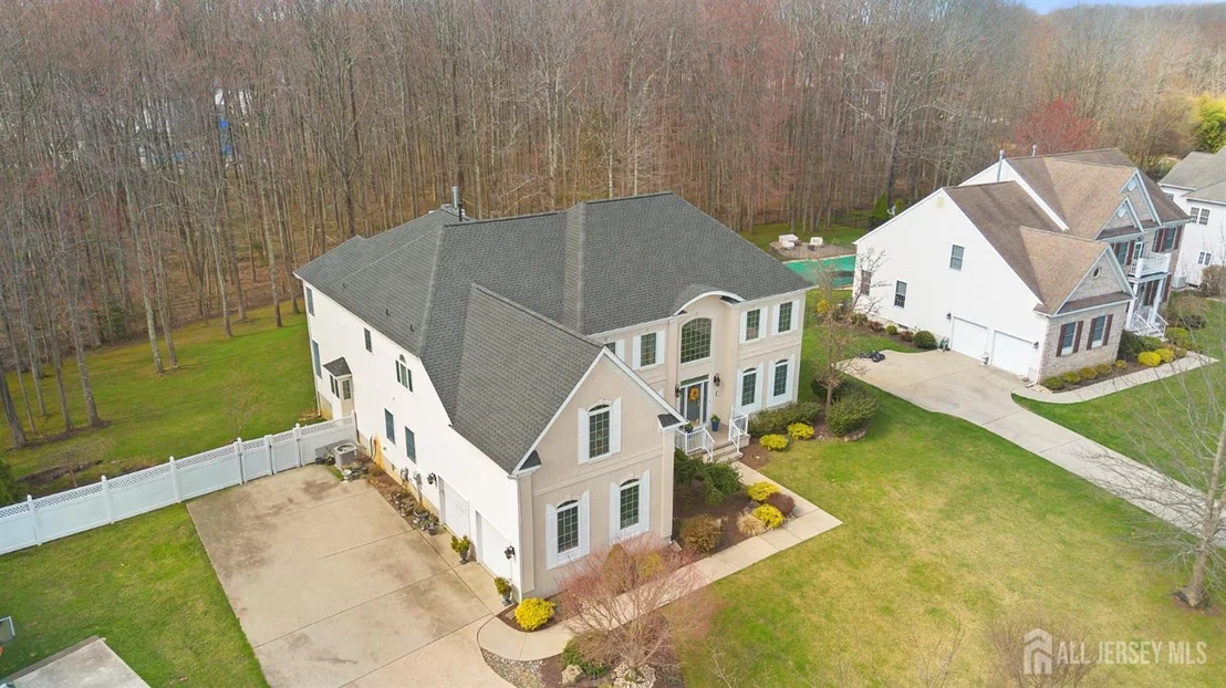 Photo of 9 Stonegate Drive