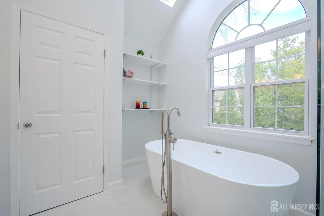 Photo of 23 Huntley Way