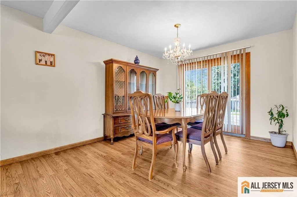 Photo of 8 Whitehall Avenue